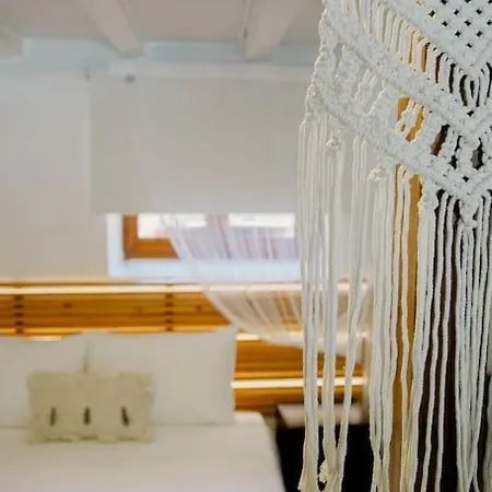 Yard- Family Retreat דירה Corinth